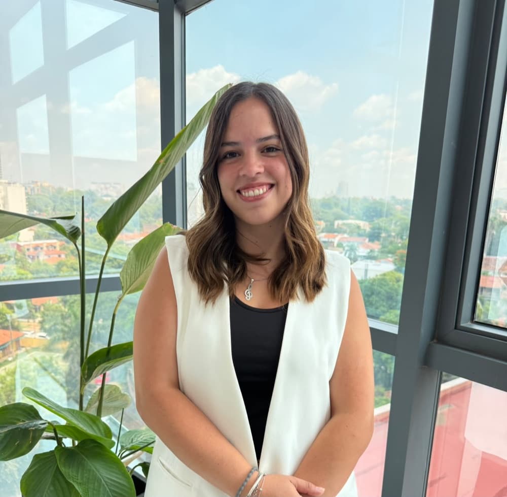 Sol Lezcano, Consultora de REDi